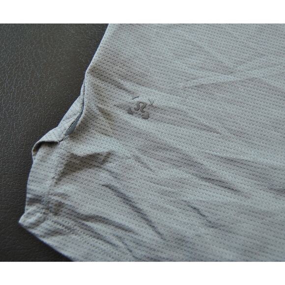 Lululemon Two Toned Gray Short Sleeve Shirt - Picture 10 of 11